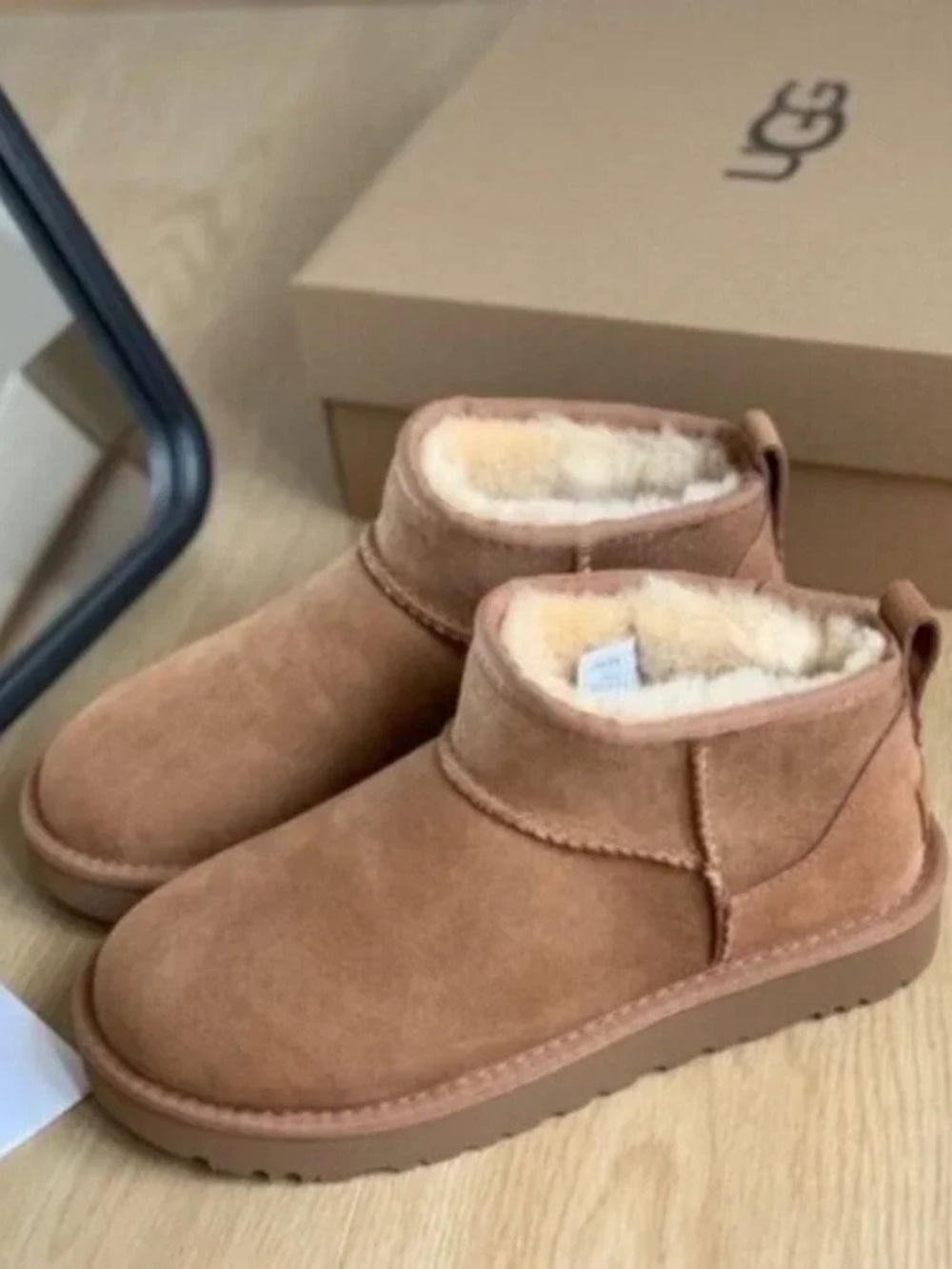 UGG Classic Ultra Mini Boots chestnut